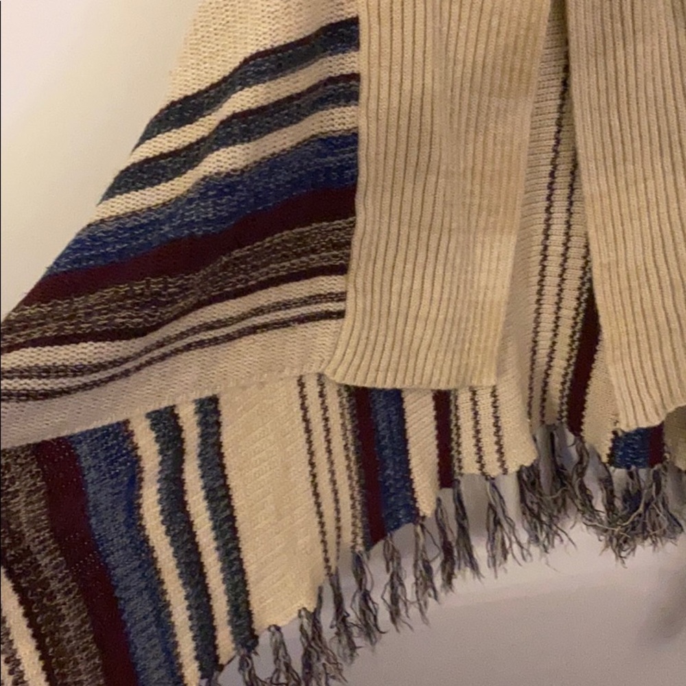 Shawl - Picture 2 of 3